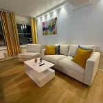 Place Naehe Marienplatz Mit 2 Schlafzimmer 70 Qm Jennifer Lejlighed