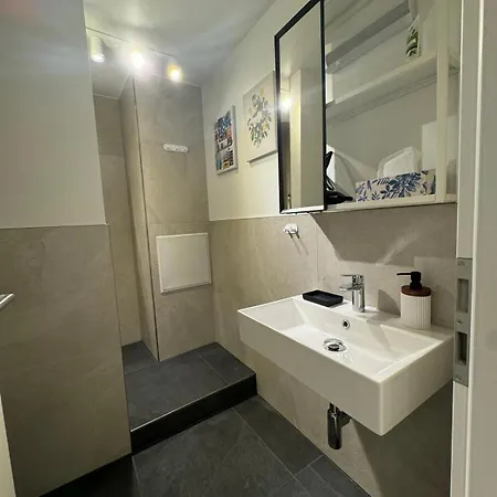 Apartment Direkt Am Marienplatz 2 Schlafzimmer 70 Qm Jennifer *