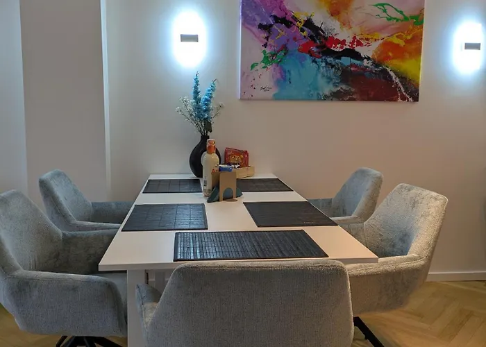 Place Nähe Marienplatz Mit 2 Schlafzimmer 70 Qm Jennifer Apartment *
