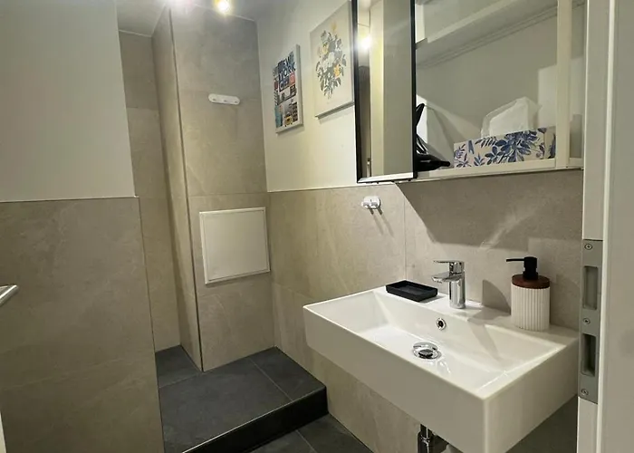 Apartment Place Nähe Marienplatz Mit 2 Schlafzimmer 70 Qm Jennifer *