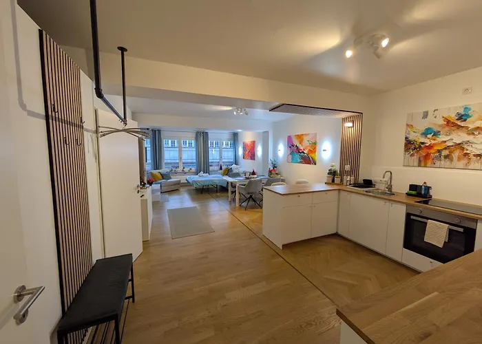 Place Naehe Marienplatz Mit 2 Schlafzimmer 70 Qm Jennifer מינכן