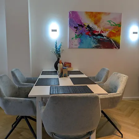 Place Naehe Marienplatz Mit 2 Schlafzimmer 70 Qm Jennifer شقة *