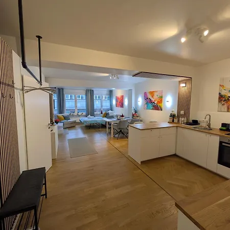 Place Naehe Marienplatz Mit 2 Schlafzimmer 70 Qm Jennifer ميونيخ
