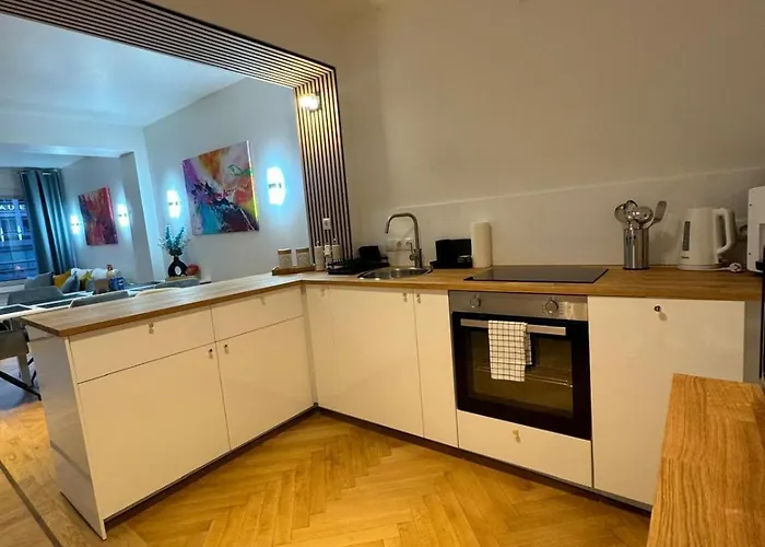 Place Naehe Marienplatz Mit 2 Schlafzimmer 70 Qm Jennifer Lejlighed